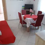 Sandra 아파트