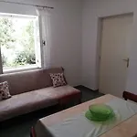 Sandra شقة *