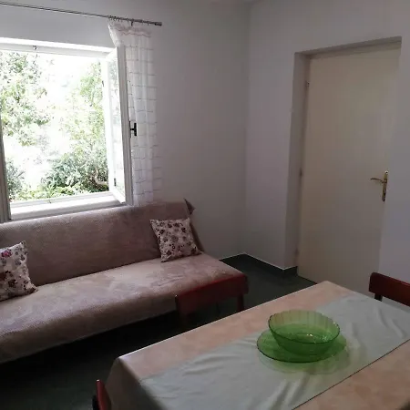 Sandra Apartment *